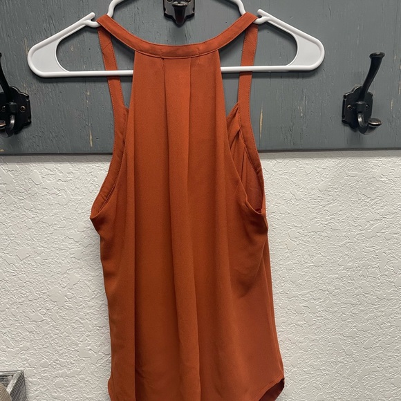 Razor back style dress top - Picture 2 of 2